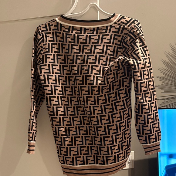 Fendi Women's Black and Cream Cardigan - Picture 2 of 2